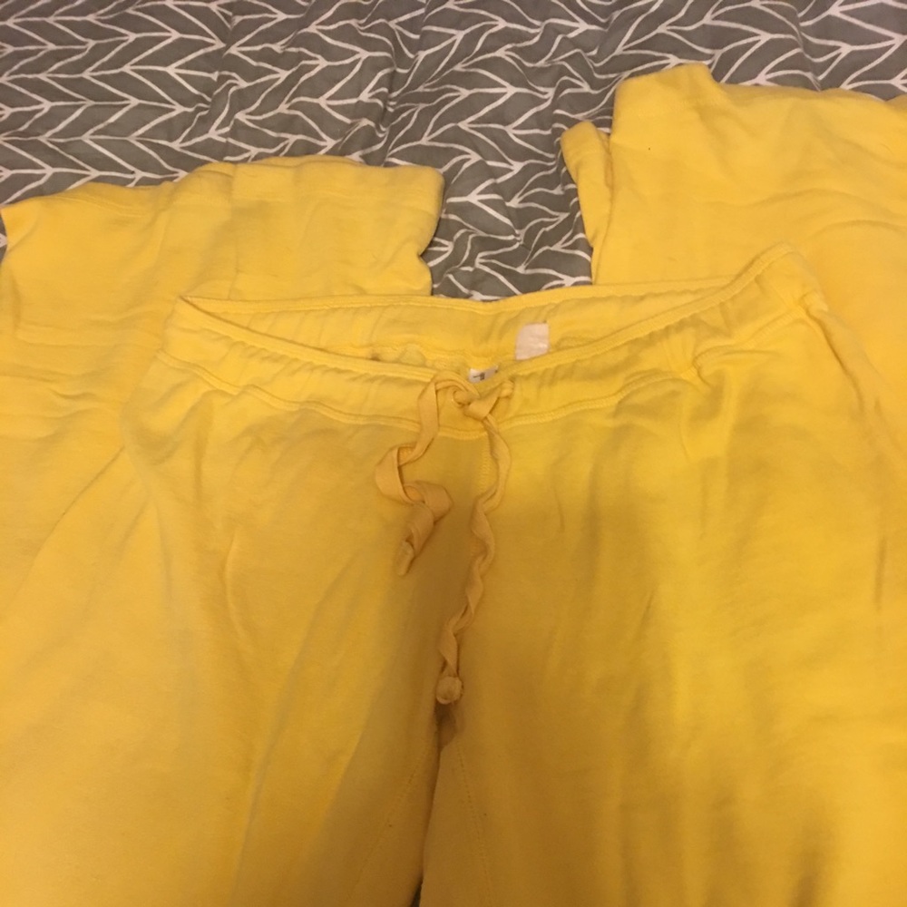 Victoria’s Secret sweatpants size medium